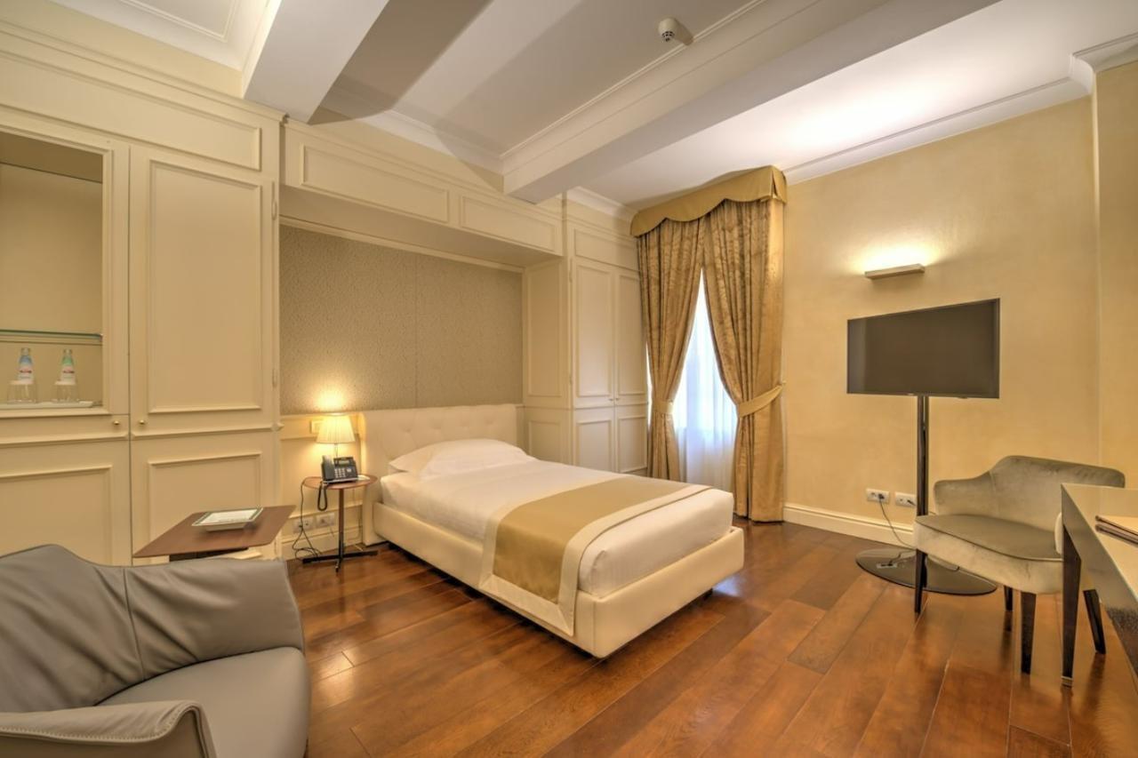 Hotel Rua Frati 48 In San Francesco Modena Bagian luar foto
