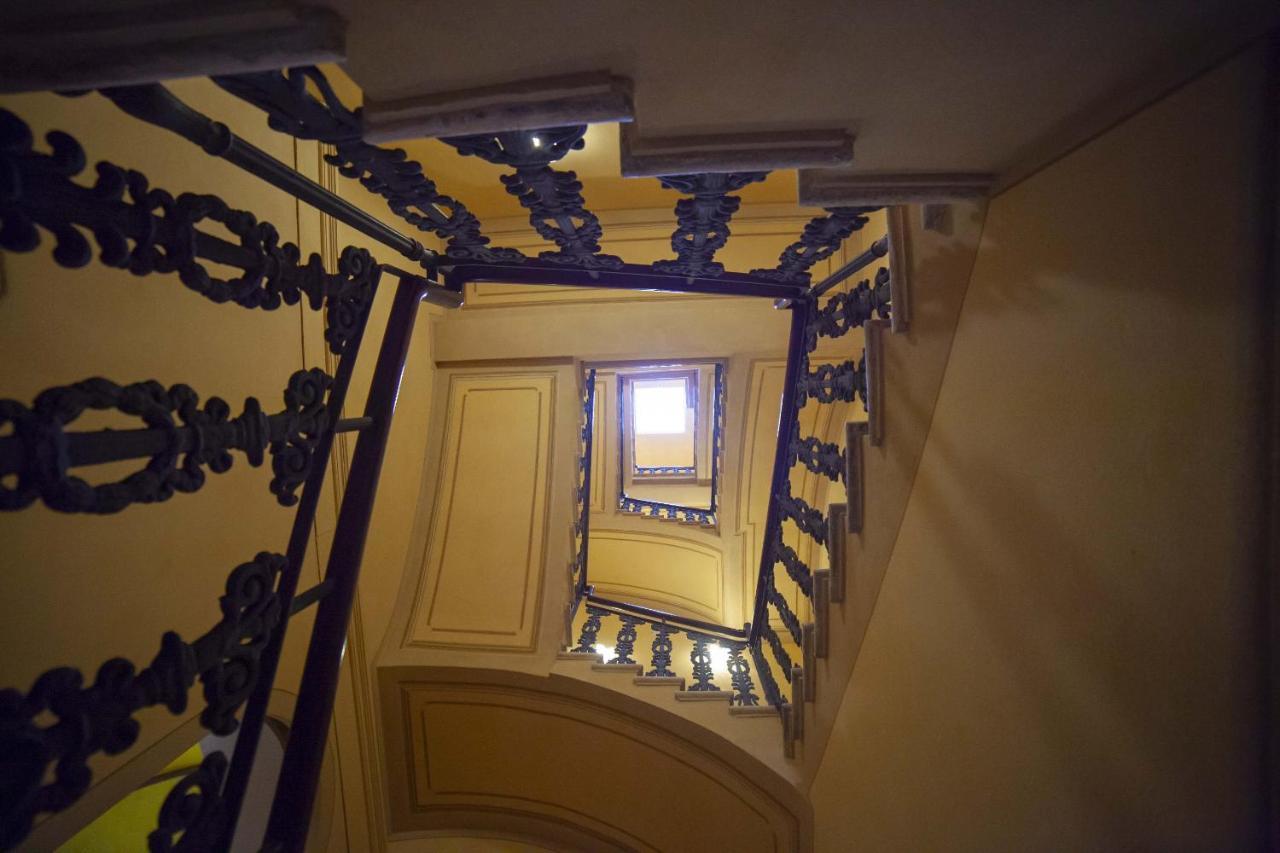 Hotel Rua Frati 48 In San Francesco Modena Bagian luar foto