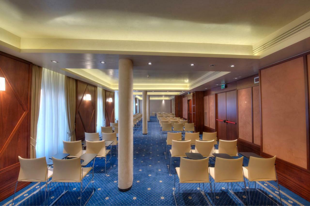 Hotel Rua Frati 48 In San Francesco Modena Bagian luar foto